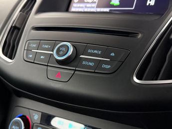 Ford Focus 1.6 Titanium Powershift Euro 6 5dr