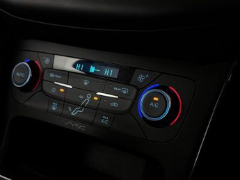 Ford Focus 1.6 Titanium Powershift Euro 6 5dr