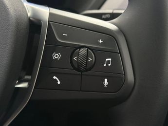 BMW 1 Series 1.5 120i MHT Sport DCT Euro 6 (s/s) 5dr