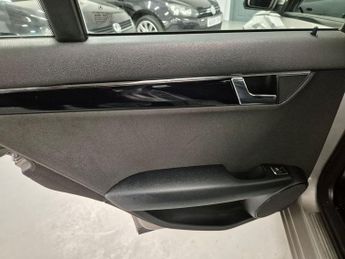 Mercedes-Benz C Class 1.8 C180K SE Auto Euro 4 5dr