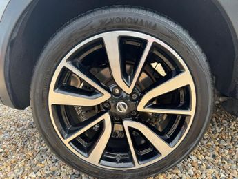 Nissan Qashqai 1.6 dCi Tekna XTRON Euro 6 (s/s) 5dr