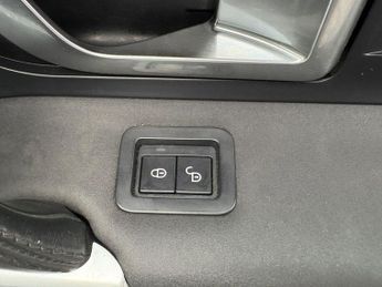 Land Rover Discovery Sport 2.0 TD4 HSE Auto 4WD Euro 6 (s/s) 5dr