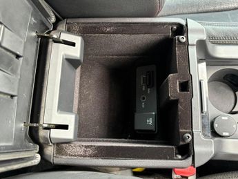 Land Rover Discovery Sport 2.0 TD4 HSE Auto 4WD Euro 6 (s/s) 5dr