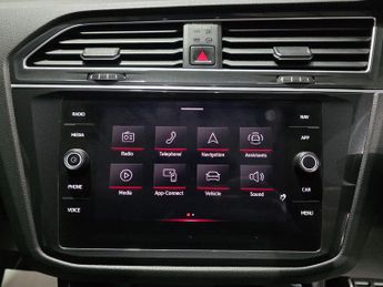 Volkswagen Tiguan 1.5 TSI R-Line DSG Euro 6 (s/s) 5dr