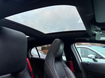 Mercedes-Benz GLA 2.0 GLA250 AMG Line SUV 5dr Petrol 7G-DCT 4MATIC Euro 6 (s/s) (2