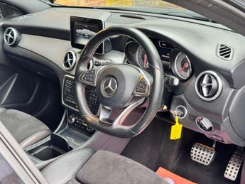 Mercedes-Benz CLA 2.1 CLA200d AMG Sport Coupe 7G-DCT Euro 6 (s/s) 4dr