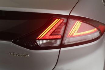 Hyundai IONIQ 38.3kWh Premium Auto 5dr