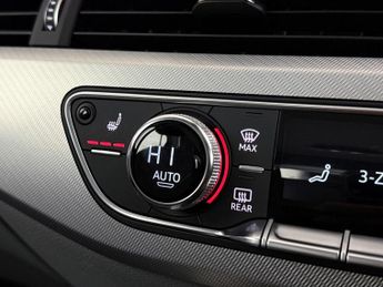 Audi A4 Avant 2.0 TDI 30 Technik S Tronic Euro 6 (s/s) 5dr