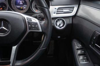 Mercedes-Benz E Class 2.1 E250 CDI AMG Night Edition G-Tronic+ Euro 5 (s/s) 4dr