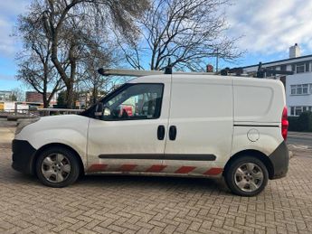 Vauxhall Combo 1.3 CDTi 2300 16v Sportive FWD L2 H1 3dr