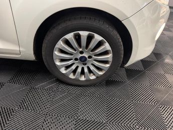 Ford Ka 1.2 Zetec Euro 6 (s/s) 3dr