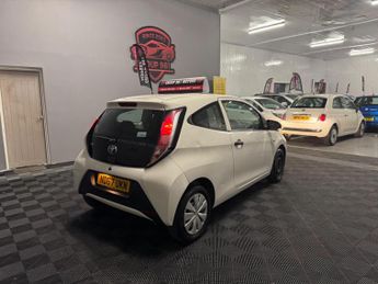 Toyota AYGO 1.0 VVT-i x Euro 6 3dr