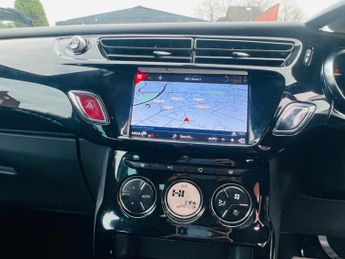 DS AUTOMOBILES DS 3 1.2 PureTech Connected Chic EAT6 Euro 6 (s/s) 3dr