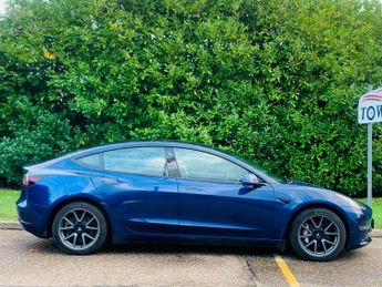 Tesla Model 3 (Dual Motor) Long Range Auto 4WDE 4dr