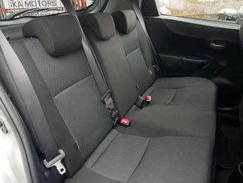 Toyota Yaris 1.5 VVT-h Icon Plus CVT Euro 5 5dr