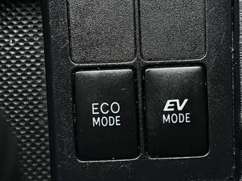 Toyota Yaris 1.5 VVT-h Icon Plus CVT Euro 5 5dr