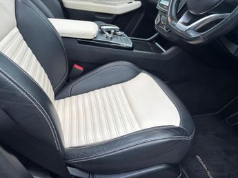 Mercedes-Benz GLE 3.0 GLE350d V6 AMG Line (Premium) G-Tronic 4MATIC Euro 6 (s/s) 5