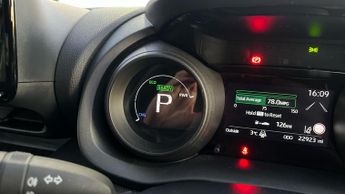 Toyota Yaris 1.5 VVT-h Design E-CVT Euro 6 (s/s) 5dr