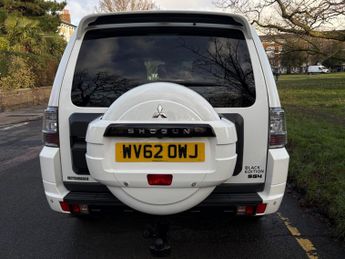 Mitsubishi Shogun 3.2 DI-DC SG4 Black Auto 4WD Euro 5 5dr LWB