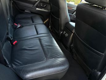 Mitsubishi Shogun 3.2 DI-DC SG4 Black Auto 4WD Euro 5 5dr LWB