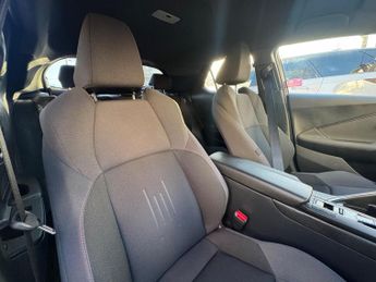 Toyota C-HR 2.0 VVT 13.6kWh Design CVT Euro 6 (s/s) 5dr