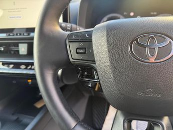 Toyota C-HR 2.0 VVT 13.6kWh Design CVT Euro 6 (s/s) 5dr