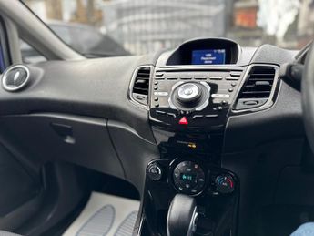 Ford Fiesta 1.0T EcoBoost Titanium Powershift Euro 6 5dr