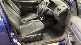 Vauxhall Astra 1.8i 16v Design 5dr