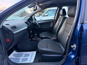 Vauxhall Astra 1.8i 16v Design 5dr