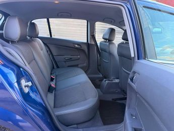 Vauxhall Astra 1.8i 16v Design 5dr