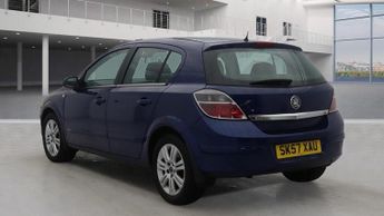 Vauxhall Astra 1.8i 16v Design 5dr