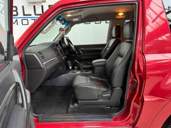 Mitsubishi Shogun 3.2 DI-DC Warrior SUV 3dr Diesel Auto 4WD Euro 4 SWB (168 ps)