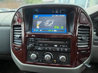 Mitsubishi Shogun 3.2 DI-D Elegance 5dr