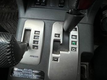 Mitsubishi Shogun 3.2 DI-D Elegance 5dr