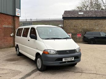 Toyota Hiace 2.5 D-4D 300 GS (1 Side / Twin Rear Doors)