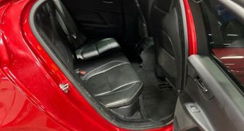 Jaguar XE 2.0d R-Sport Auto Euro 6 (s/s) 4dr