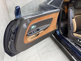 Rolls-Royce Spectre 120kWh Auto 4WD 2dr