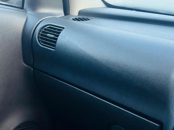 Vauxhall Corsa 1.4i 16v Design 5dr (a/c)