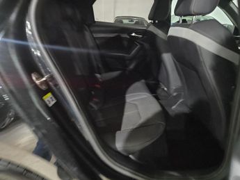 Audi A1 2.0 TFSI 40 S line Competition Sportback S Tronic Euro 6 (s/s) 5