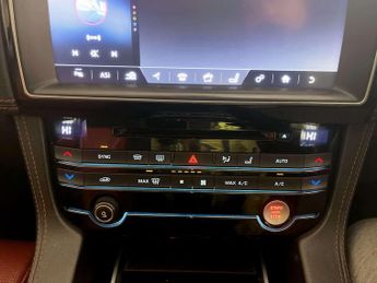 Jaguar F-PACE 2.0 D180 R-Sport SUV 5dr Diesel Auto AWD Euro 6 (s/s) (180 ps)