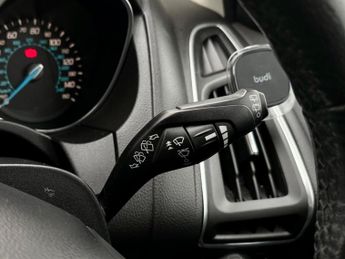 Ford Focus 1.6 Titanium Navigator Powershift Euro 5 5dr