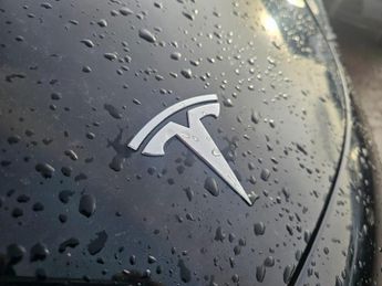 Tesla Model 3 Standard Range Plus Auto RWD 4dr