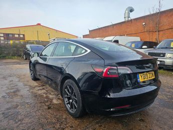Tesla Model 3 Standard Range Plus Auto RWD 4dr