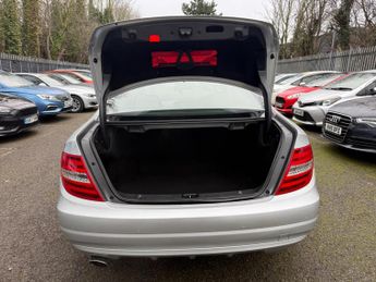 Mercedes-Benz C Class 2.1 C220 CDI BlueEfficiency Executive SE G-Tronic+ Euro 5 (s/s) 