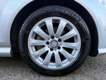 Mercedes-Benz C Class 1.8 C180 BlueEfficiency Sport Estate 5dr Petrol Auto Euro 5 (156