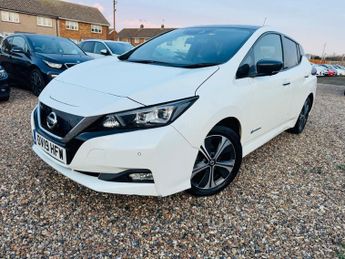 Nissan Leaf 40kWh N-Connecta Auto 5dr