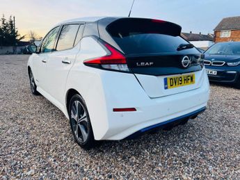 Nissan Leaf 40kWh N-Connecta Auto 5dr