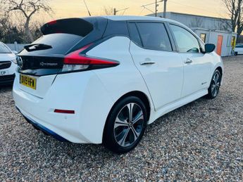 Nissan Leaf 40kWh N-Connecta Auto 5dr
