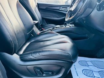 MG MG5 61.1kWh Exclusive Long Range Auto 5dr