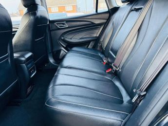 MG MG5 61.1kWh Exclusive Long Range Auto 5dr